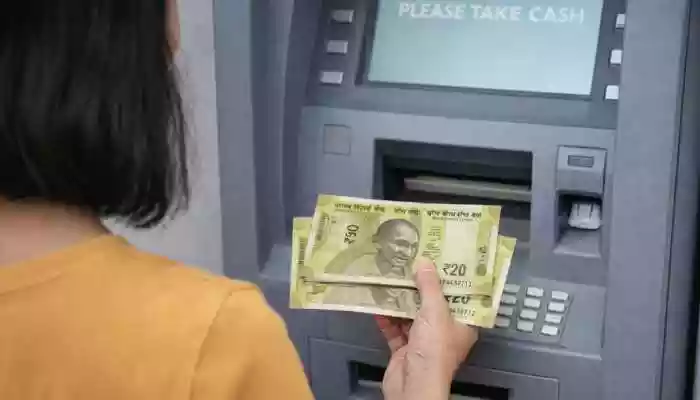 Struggling to get change of Rs 500