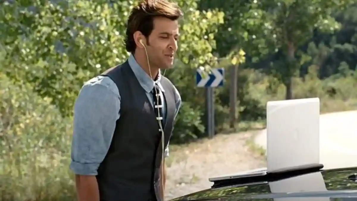 Stuck in the 9-5 routine, we often crave to break free from the shackles of the corporate world once in a while. Isn't that the reason we book vacations, just to feel a sense of freedom, even if that's temporary? And taking a trip with friends is sometimes the only refreshment we need. Back in 2011, Zoya Akhtar's Zindagi Na Milegi Dobara, featuring Hrithik Roshan, Farhan Akhtar, Abhay Deol and Katrina Kaif, portrayed a similar scenario that still brings a smile to our faces.