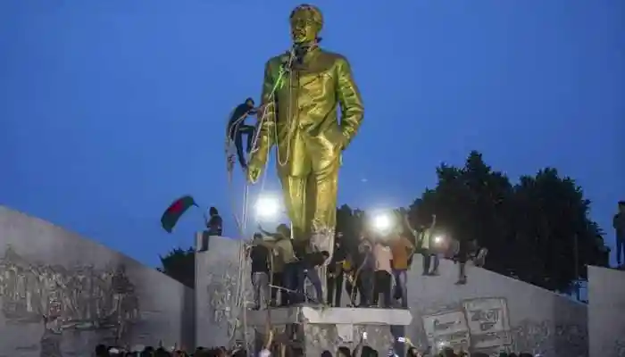 The August 2024 uprising led to the ouster of Sheikh Hasina and now what threatens the country is a battle between the students and the advisers of the interim government. While many would have thought and hoped that Bangladesh would limp back to normalcy with the interim government announcing that elections would be held early next year, a close assessment of the situation in the country paints a grim picture. Bangladesh watchers say that the situation in reality is worsening with radical groups calling the shots.The August 2024 uprising led to the ouster of Sheikh Hasina and now what threatens the country is a battle between the students and the advisers of the interim government.While many would have thought and hoped that Bangladesh would limp back to normalcy with the interim government announcing that elections would be held early next year, a close assessment of the situation in the country paints a grim picture. Bangladesh watchers say that the situation in reality is worsening with radical groups calling the shots.