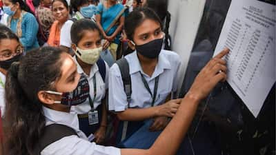 The Central Board of Secondary Education (CBSE) is expected to announce the Class 10 compartment exam exam results for 2025 soon. Once released, students will be able to check their scorecards on the official website: cbse.gov.in. The class 12 compartment results were released on August 1, hence the class 10 results too are expected to be out soon.