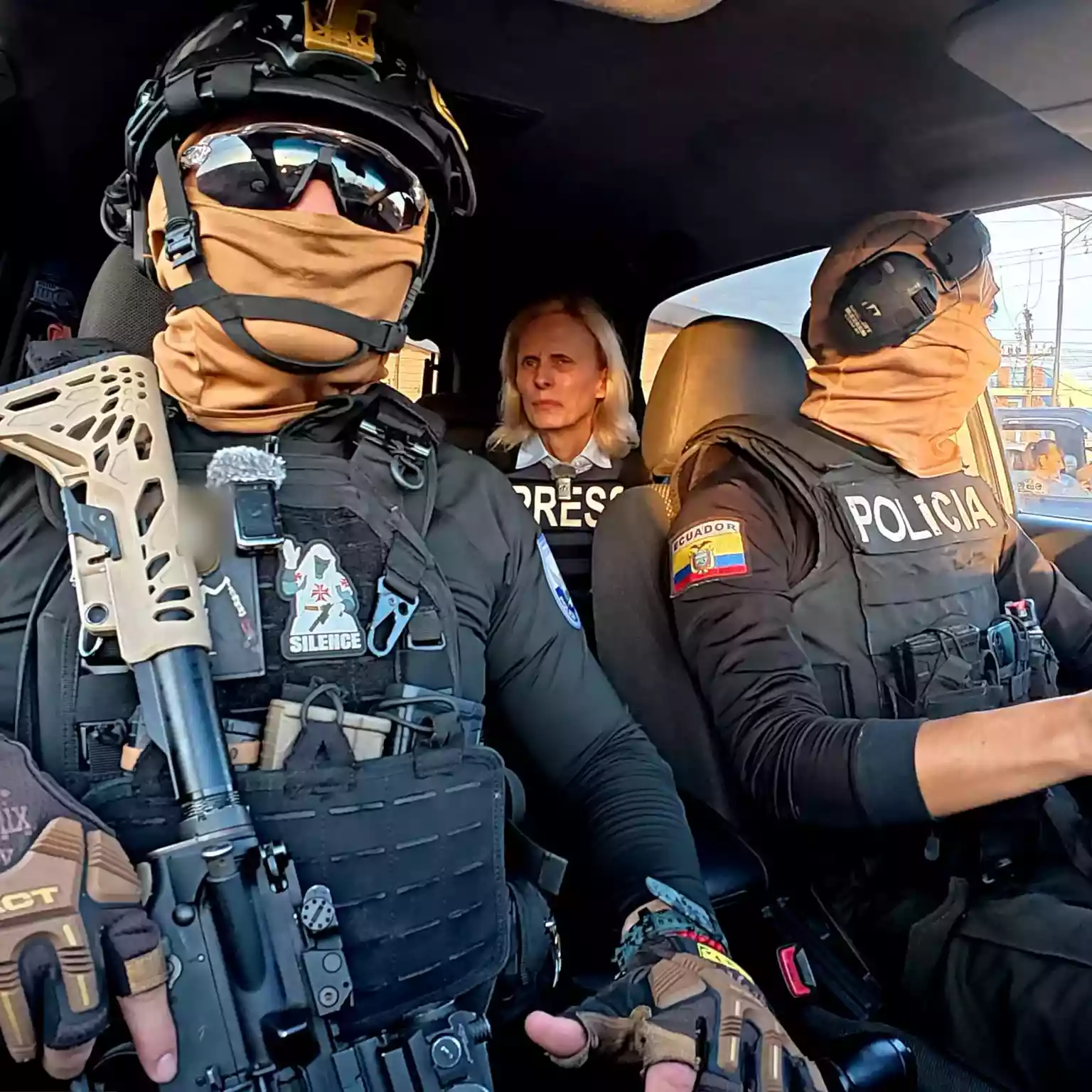The cocaine superhighway from Ecuador to Europe - BBC reports on the gangs and police fightback