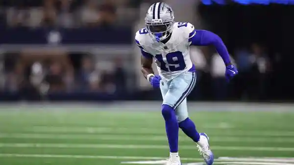 The Dallas Cowboys secured a decisive 37-22 victory over the New York Jets in Week 5 on October 5, 2025, at MetLife Stadium, showcasing their resilience despite missing key players. With star wide receiver CeeDee Lamb sidelined by an ankle injury, second-year wideout Ryan Flournoy stepped up, delivering a breakout performance. His efforts helped Dallas overpower a struggling Jets team, improving the Cowboys' record to 2-2-1 while the Jets fell to 0-5.The Dallas Cowboys secured a decisive 37-22 victory over the New York Jets in Week 5 on October 5, 2025, at MetLife Stadium, showcasing their resilience despite missing key players. With star wide receiver CeeDee Lamb sidelined by an ankle injury, second-year wideout Ryan Flournoy stepped up, delivering a breakout performance. His efforts helped Dallas overpower a struggling Jets team, improving the Cowboys' record to 2-2-1 while the Jets fell to 0-5.<h4>Ryan Flournoy's breakout performance</h4>With CeeDee Lamb and KaVontae Turpin inactive, the Dallas Cowboys needed a spark in their passing game. Ryan Flournoy delivered, catching 6 passes for 114 yards, including a 40-yard reception that energized the offense.