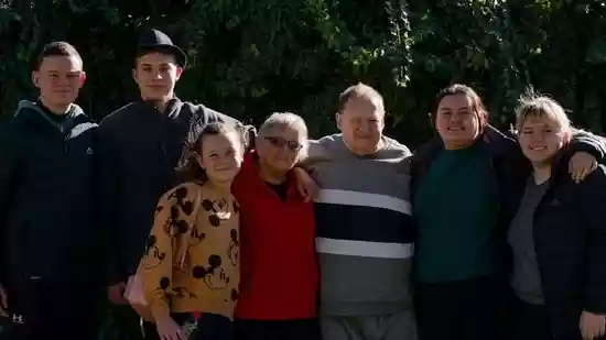 The equation between parents and children undergoes a radical transformation once the kids grow up and become independent. Once always seeking the attention of their parents, grown-up adults are less likely to look for their company. Older parents, on the other hand, yearn for the visits of their children and want to feel as if they still matter. However, a difference of values and a lack of understanding can often create a wide gulf between the two parties, making their meetings a rarity.