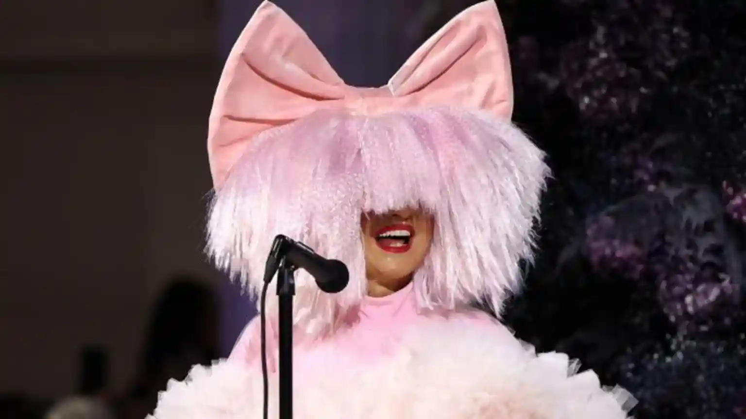 The estranged husband of Australian singer Sia has asked for more than $250,000 (£187,000; A$384,000) per month in spousal support, according to US court documents. Best known for her hits including Chandelier and Titanium, the pop star - whose full name is Sia Furler - cited