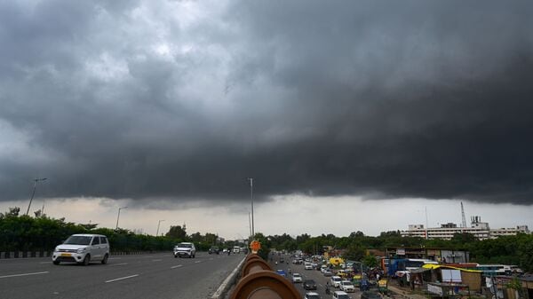 The India Meteorological Department (IMD) has issued a red alert for Gujarat, forecasting heavy to extremely heavy rainfall in several regions till 7 September 2025. Multiple states are also expected to receive significant rainfall, with Delhi and the National Capital Region (NCR) likely to witness persistent showers and thunderstorms.