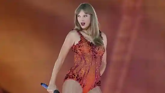 The NFL announced that the 2026 Super Bowl halftime show performer will be announced during the Sunday Night Football game between the Green Bay Packers and the Dallas Cowboys. This comes amid months of speculation about who will be the main show at the big game in February next year. Several names, including Taylor Swift and Adele, have surfaced over the past weeks.