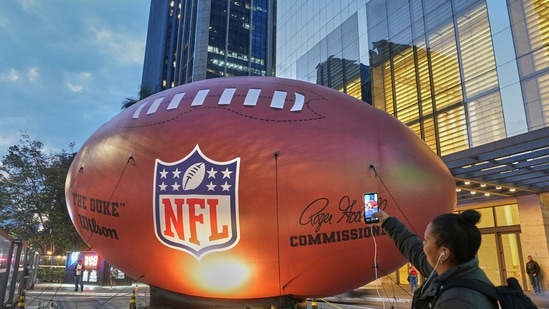 The reigning Super Bowl champions, the Philadelphia Eagles, are ready to kick off the 2025 NFL regular season against the Dallas Cowboys on Week 1. The game will take place at Lincoln Financial Field in Philadelphia, Pennsylvania, on Thursday (September 4).