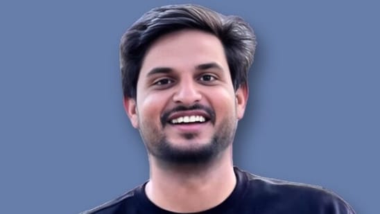 There has been much controversy regarding the hustle culture, with some industry leaders supporting it and others criticising the idea. A Noida founder recently joined the discussion with a LinkedIn post in which he wrote that he works a maximum of six hours, adding that his success didn't come from “hustling 24/7.”