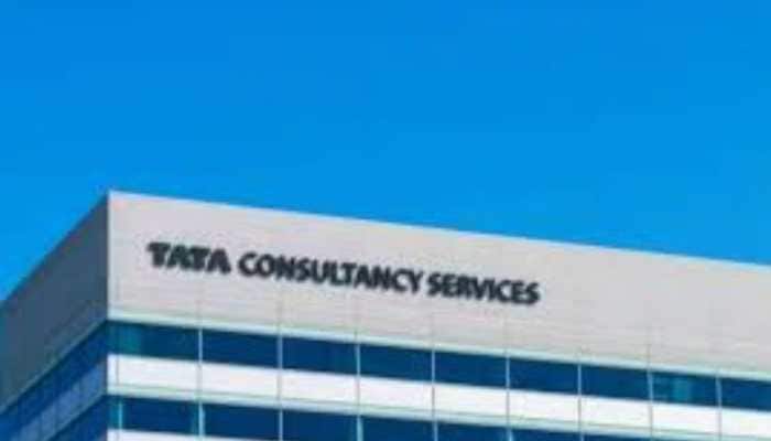 These increments are among the lowest in the last four years. Average hikes were 4.5–7 percent in FY24, compared with 6–9 percent in FY23 and 10.5 percent in FY22, showing the pressure of a slowing IT business. New Delhi: Tata Consultancy Services (TCS), India's largest IT company, has finally rolled out salary hikes for the financial year ending March 2025, after a five-month delay. Employees in junior to mid-level positions (from freshers up to grade C3A) will get increments between 4.5 percent and 7 percent, while top performers may receive over 10 percent, according to people familiar with the matter.