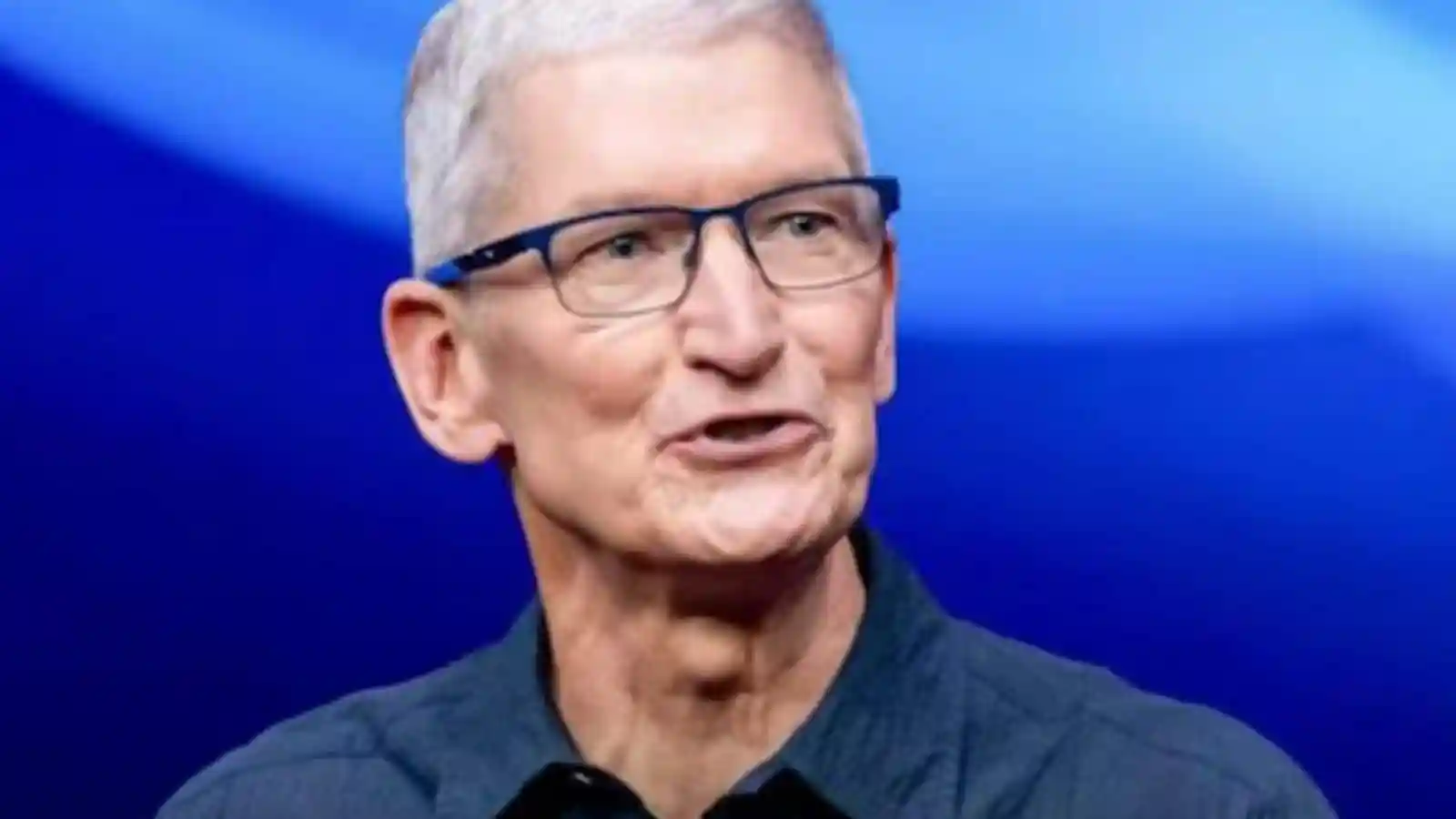 Tim Cook Dismisses Retirement Rumours