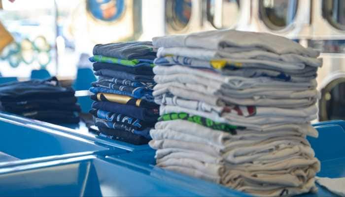 Tired of faded colors and stretched sweaters? Know simple, daily laundry hacks to protect your clothes. From sorting and using cold water to proper storage, these tips will keep your wardrobe looking new for years. We've all been there: a brightly colored t-shirt turns faded, a sweater shrinks up, or a fresh pair of jeans loses its shape after a few washes. Although wear and tear on clothes is unavoidable, minor changes to your laundry cycle can dramatically increase the lifespan of your wardrobe. Here are some simple, everyday-use hacks to keep your favorite attire fresh for as long as possible.