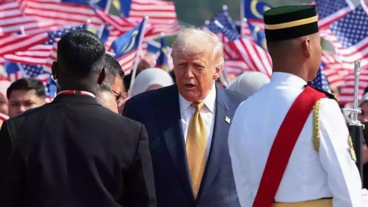 Trump heads to Tokyo for trade