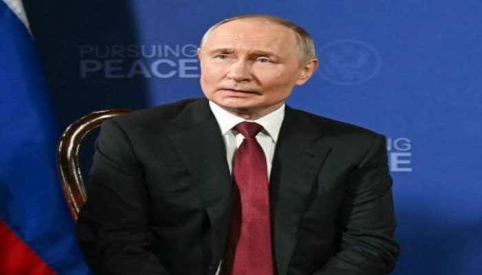 Trump recently warned India of a 25 percent tariff for continuing crude oil imports from Russia. But Putin pointed out that despite tensions, economic ties with the US were expanding. New Delhi: In a sharp exchange during their Alaska meeting, Russian President Vladimir Putin reminded Donald Trump that trade between the US and Russia had actually grown 20 percent under the Trump administration, even as the US President threatened new tariffs on India for purchasing Russian oil.