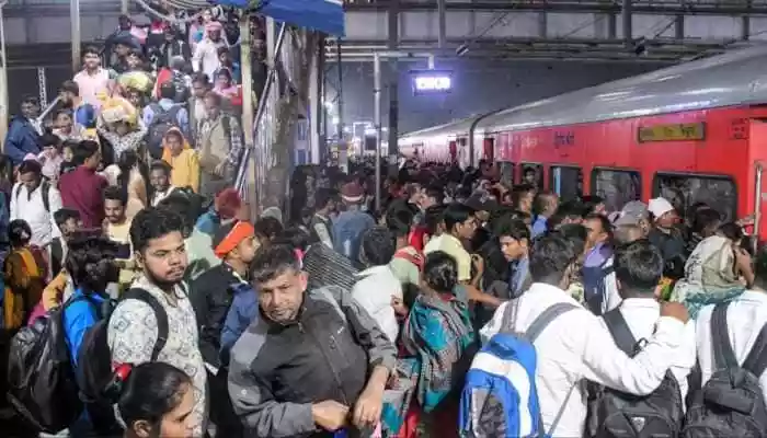 TTE Explains Railway's Strict 2-Passenger Rule For Senior Quota