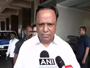 Uddhav Thackeray a 'two-mouthed cobra'