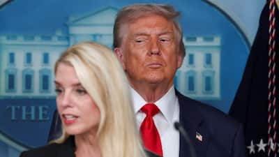 US President Donald Trump on Saturday (local time) publicly urged Attorney General Pam Bondi to take legal action against what he described as his “enemies,