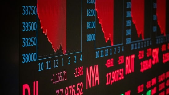 US stocks fell, with the S&P 500 down 0.3%. Oil prices surged over 4% as OPEC production rose, with the Russia-Ukraine conflict adding uncertainty to the market U.S. stocks are drifting lower and giving back a small bit of their sprint through May, which was their best month since 2023. The S&P 500 was 0.3% lower in early trading Monday. The Dow Jones Industrial Average was down 174 points, or 0.4%, and the Nasdaq composite was down 0.2%.
