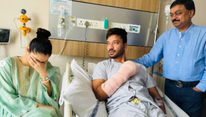 Vicky Jain sustained a severe hand injury requiring 45 stitches and minor surgery, with his wife, Ankita Lokhande, by his side throughout his recovery. Mumbai: Businessman and actress Ankita Lokhande's husband, Vicky Jain, met with a horrifying accident when multiple glass pieces pierced his hand, leading him to undergo 45 stitches, and was in immense pain.