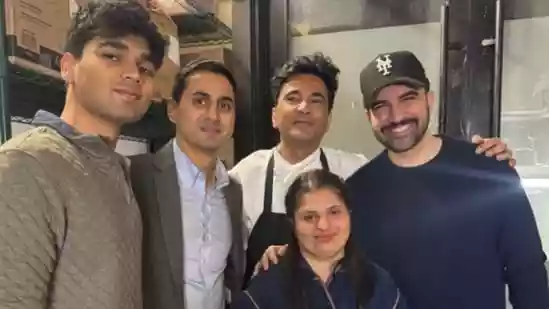 Vikas Khanna hosts NYC Mayor Zohran Mamdani for Iftar at Bungalow