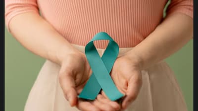 We all know the heavy, stuffed feeling after indulging in a festive meal, but when you begin to feel uncomfortably full after eating very little, it might be your body sending an important signal. Known medically as early satiety, this symptom is often overlooked or confused with minor digestive issues. But experts warn that in some cases, it could be an early indicator of ovarian cancer: a disease notorious for its late detection.