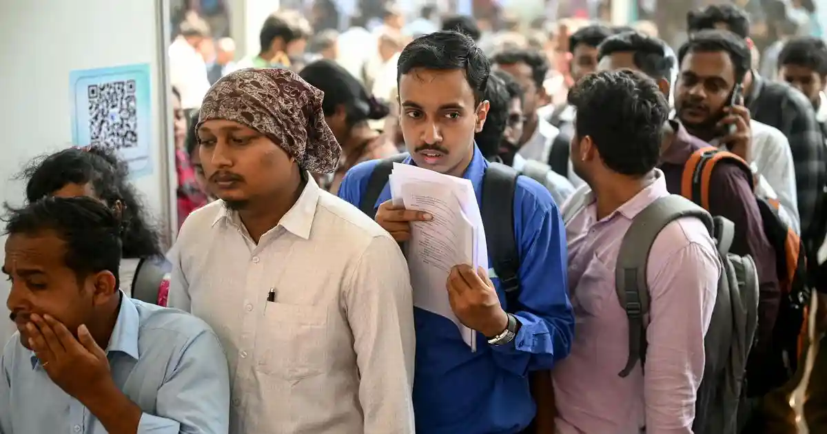 What young Indian men abandoning education says about jobless economic growth