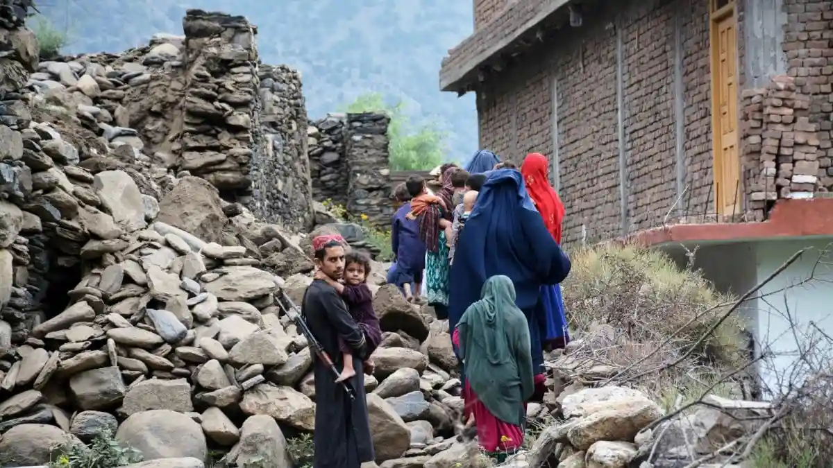 When floods, earthquakes, or pandemics strike, the damage is immediately visible collapsed homes, uprooted trees, shattered lives. Yet, beneath the visible wreckage lies another kind of destruction, one that unfolds silently inside the human brain. Natural disasters not only disrupt physical environments but also leave lasting neurological imprints, reshaping how the brain functions long after the event has passed.When floods, earthquakes, or pandemics strike, the damage is immediately visible collapsed homes, uprooted trees, shattered lives. Yet, beneath the visible wreckage lies another kind of destruction, one that unfolds silently inside the human brain. Natural disasters not only disrupt physical environments but also leave lasting neurological imprints, reshaping how the brain functions long after the event has passed.<strong>Trauma Changes the Brain's Architecture</strong>According to Dr Jayanth S. S., Consultant Neurologist, Apollo Hospitals, Sheshadripuram, “Severe stress may change the connections between crucial brain regions such as the amygdala and the hippocampus, which regulate fear and memory.