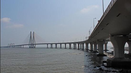 “With the overall cost decreasing, even the expenditure on varied fees will get reduced such as that of general consultancy, thereby lowering the overall project cost,” a state official told Hindustan Times MUMBAI: Usually, an infrastructure project subject to delays in completion witnesses a sizeable cost escalation. This time around, however, a project’s cost has been trimmed by nearly 40% by deleting some of its components and changing its design. This is the Uttan-Virar Sea Link (UVSL), to be implemented by the Mumbai Metropolitan Region Development Authority (MMRDA). The changes happened on the directive of chief minister Devendra Fadnavis on Thursday.