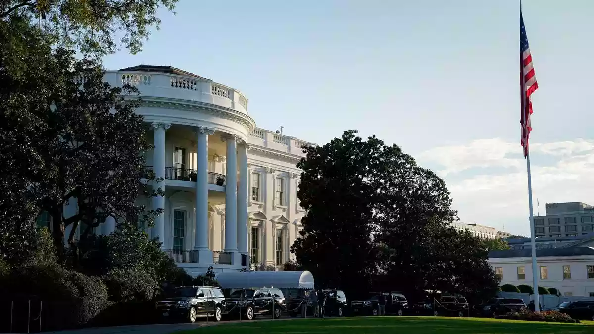 With U.S. government funding due to expire at midnight on Tuesday (September 30, 2025), Republicans and Democrats in Congress are showing no signs they will agree to a temporary spending fix that would avert a shutdown. President Donald Trump will convene a meeting with congressional leaders at the White House on Monday (September 29, 2025) in a last-ditch attempt to end the standoff. But Democrats have signalled they are not willing to simply sign off on the short-term funding plan Republicans support without some accommodations.