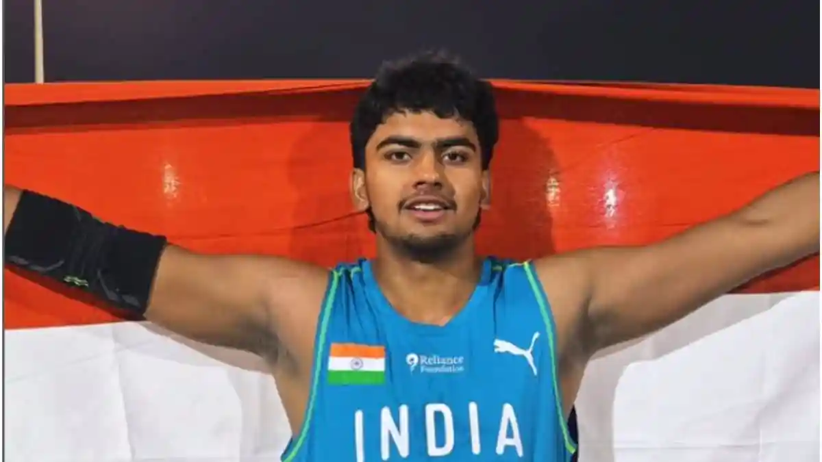 Young Indian javelin throw athlete Himanshu Jakhar shattered the 11 year old Meet Record set by double-Olympic medallist Neeraj Chopra in the qualifying round of the U18 event of the 40th National Junior Athletics Championships on Friday. The 17-year-old athlete from Salahawas village in Jhajjar district of Haryana, registered a throw of 79.96m to eclipse Chopra's effort of 76.50m back in the year 2014.Young Indian javelin throw athlete Himanshu Jakhar shattered the 11 year old Meet Record set by double-Olympic medallist Neeraj Chopra in the qualifying round of the U18 event of the 40th National Junior Athletics Championships on Friday.The 17-year-old athlete from Salahawas village in Jhajjar district of Haryana, registered a throw of 79.96m to eclipse Chopra's effort of 76.50m back in the year 2014.<strong>ALSO READ| LeBron James To Miss Start Of NBA 2025/26 Season Due To…</strong>Jakhar, won the gold medal at the Asian U-18 Athletics Championships 2025 earlier in the year in Dammam, Saudi Arabia with a 67.57 metres effort to pip China's Lu Hao, who registered a throw of 63.45m. His win also marked India's first-ever in boys' javelin throw at the continental event.