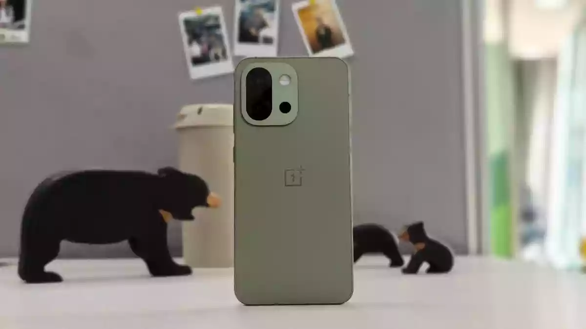 7000mAh की बैटरी वाला छोटा फोन ला रहा OnePlus