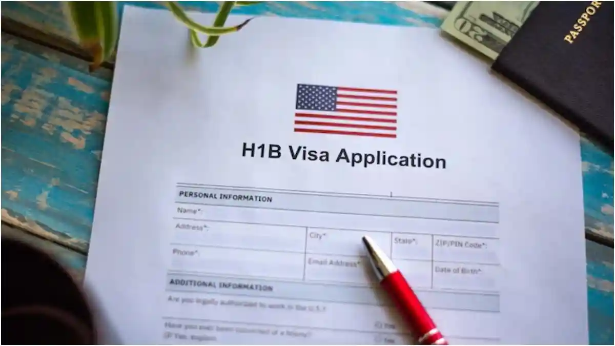 अमेरिका में H-1B वीजा पर नया संकट