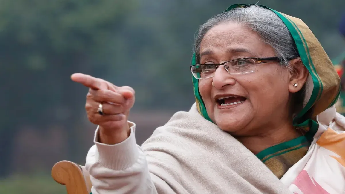 बांग्लादेश की पूर्व PM शेख हसीना को लगा झटका