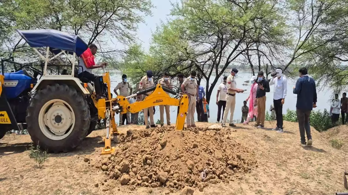 एक गांव, 8 मौतें और कई सवाल
