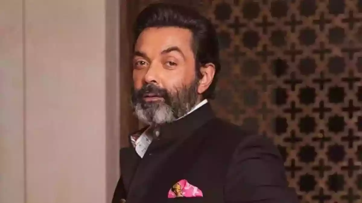 इंटीमेट सीन्स करने में हिचकिचाए बॉबी