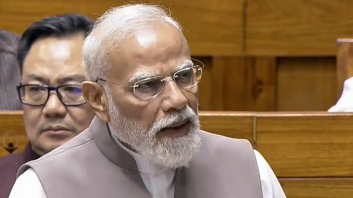करोड़ों बैरल कम तेल मंगा रहा भारत