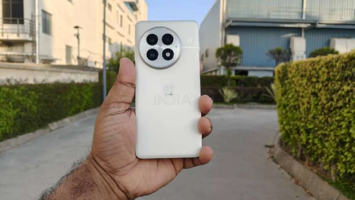 OnePlus 13 की कीमत धड़ाम
