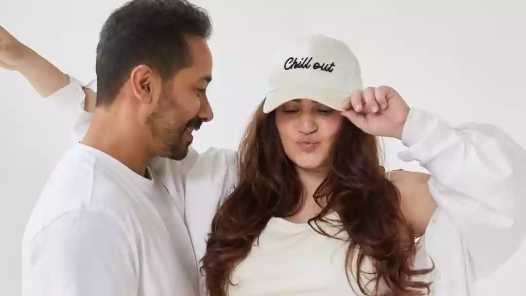 पापा बने 'दृश्यम 2' डायरेक्टर
