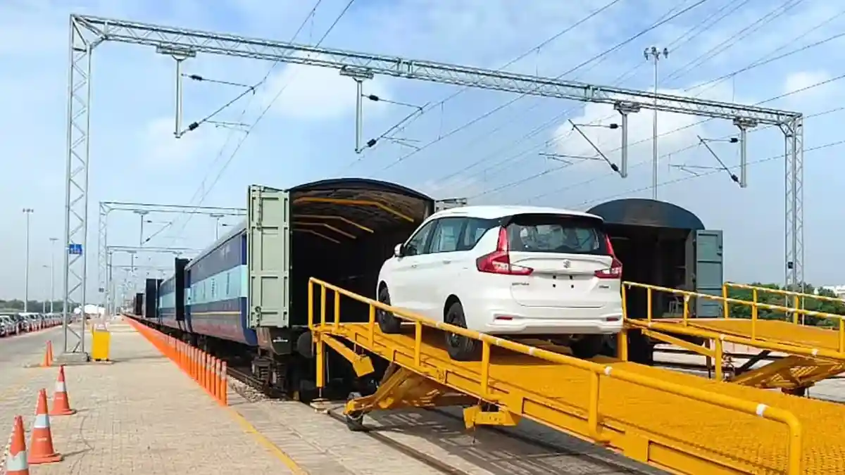 रेल की पटरियों पर भी MARUTI की रफ्तार