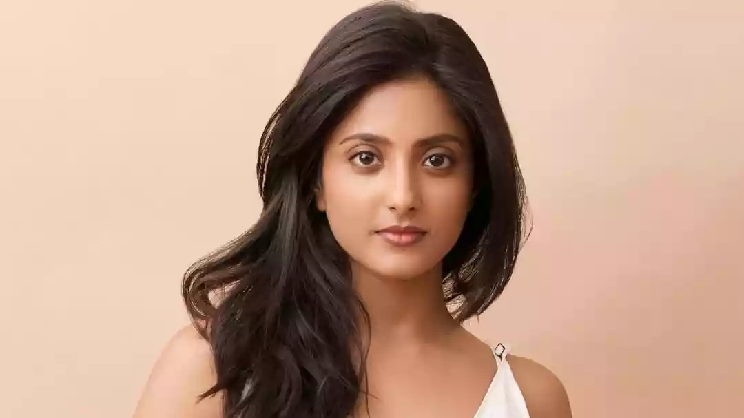 रोल के लिए खाया नॉनवेज