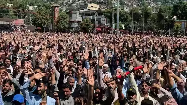 सुलग रहा PoK... नेताओं ने भारत से मांगा समर्थन