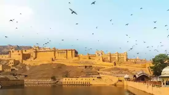Rajasthan is the ideal destination for anybody seeking an experience that is brimming with culture, history, and stunning architecture