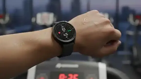 A new year brings fresh motivation, and a good smartwatch can help you stay committed to your health and daily goals. Whether you're focusing on improving your
