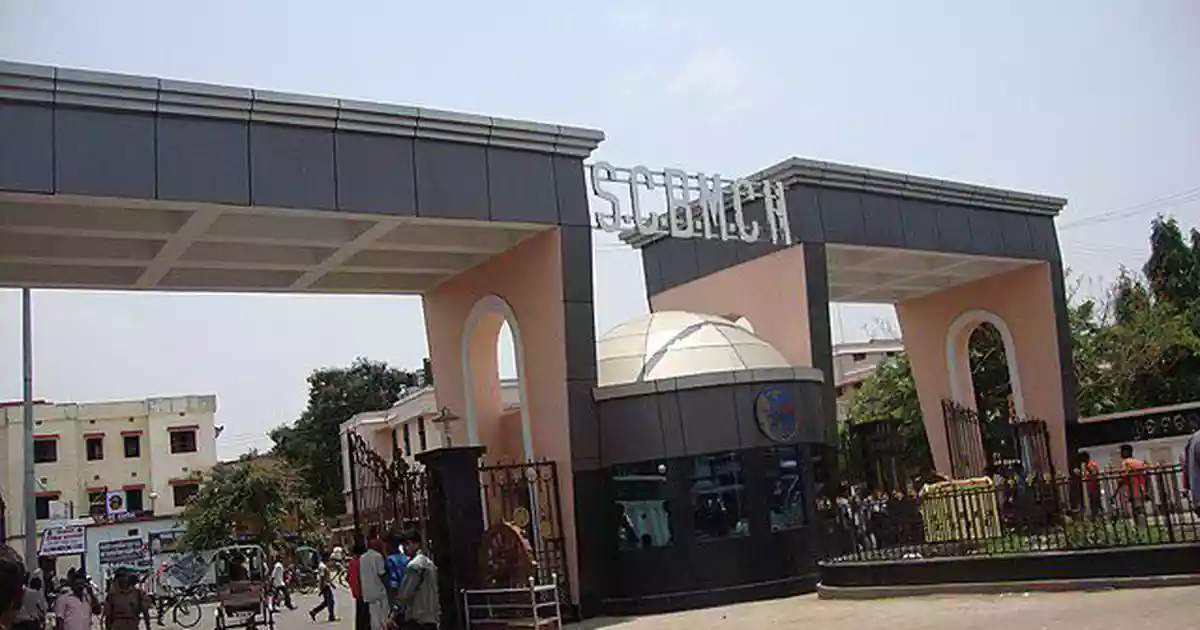 10 killed after fire breaks out in ICU at medical college in Cuttack