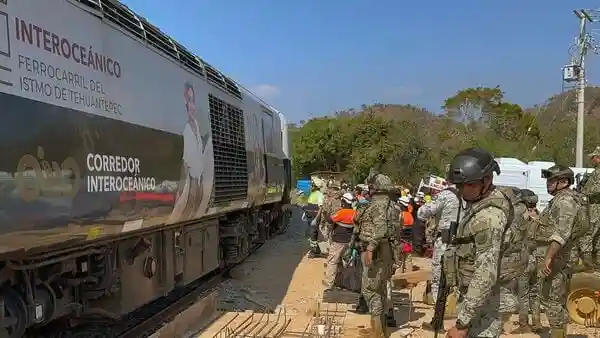 13 dead as navy-operated train derails in Oaxaca