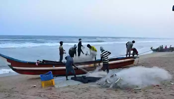 Fourteen Indian fishermen from Tamil Nadu were apprehended by the Sri Lankan Navy for allegedly crossing the International Maritime Boundary Line (IMBL) and