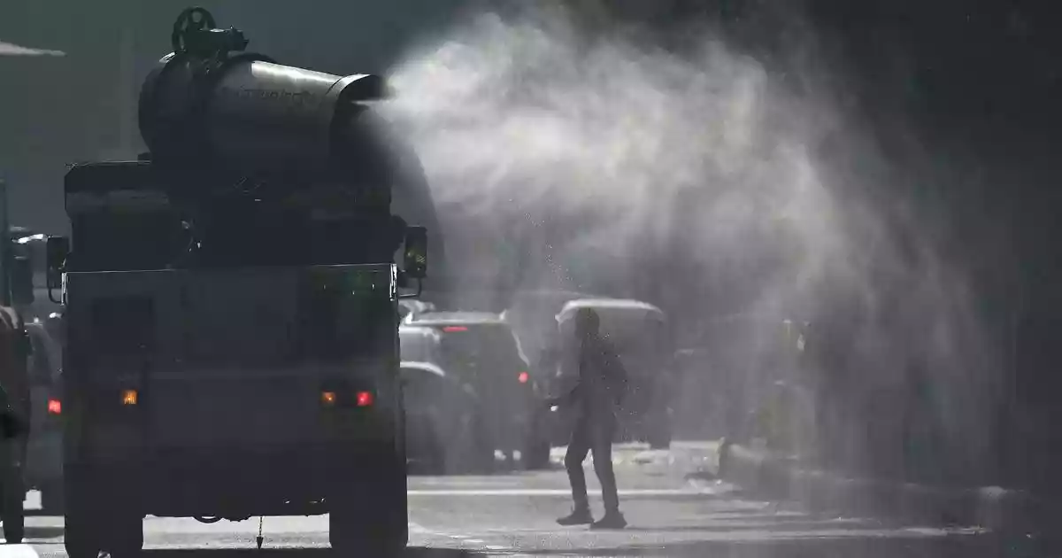 23 of 39 monitoring stations record AQI above 400 in ‘severe’ category