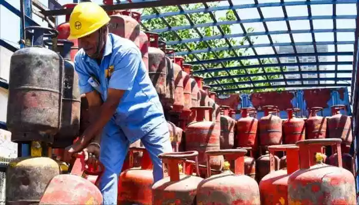 25-day booking rule triggers supply fears amid Middle East conflict