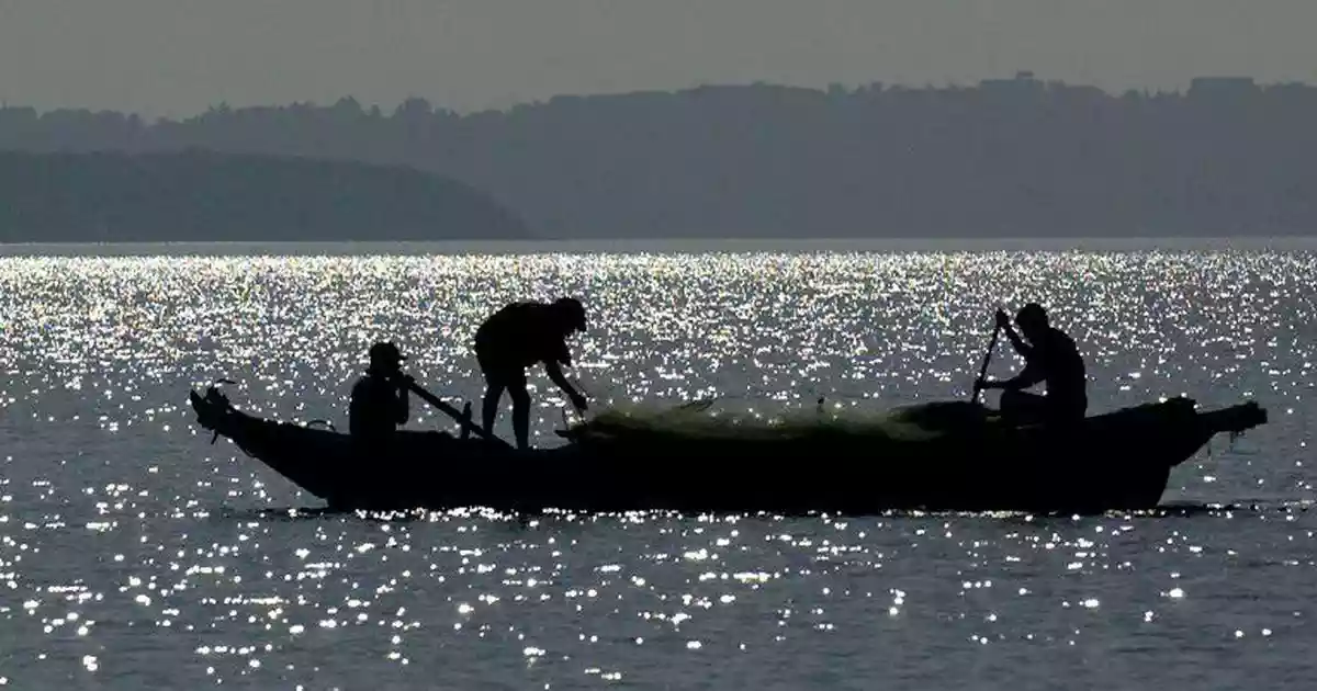 The Sri Lankan Navy on Monday arrested 35 Indian fisherfolk from Tamil Nadu and seized four trawlers for alleged illegal fishing within the island nation's