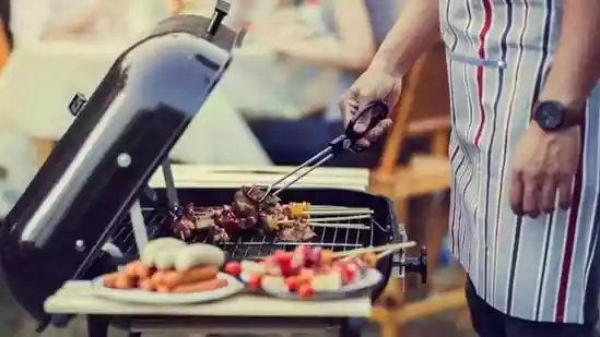 Lung cancer is one of the most dangerous cancers. It has a 64 percent survival rate when detected early, but only an 8 percent rate in advanced stages