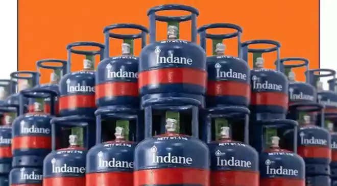 The hike comes alongside the recent surge in commercial LPG rates and is expected to impact small-scale users. Prices of 5 kg Free Trade LPG (FTL) cylinders